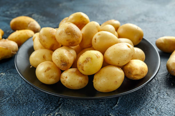 Baby Sized Potato (± 25 gm)
